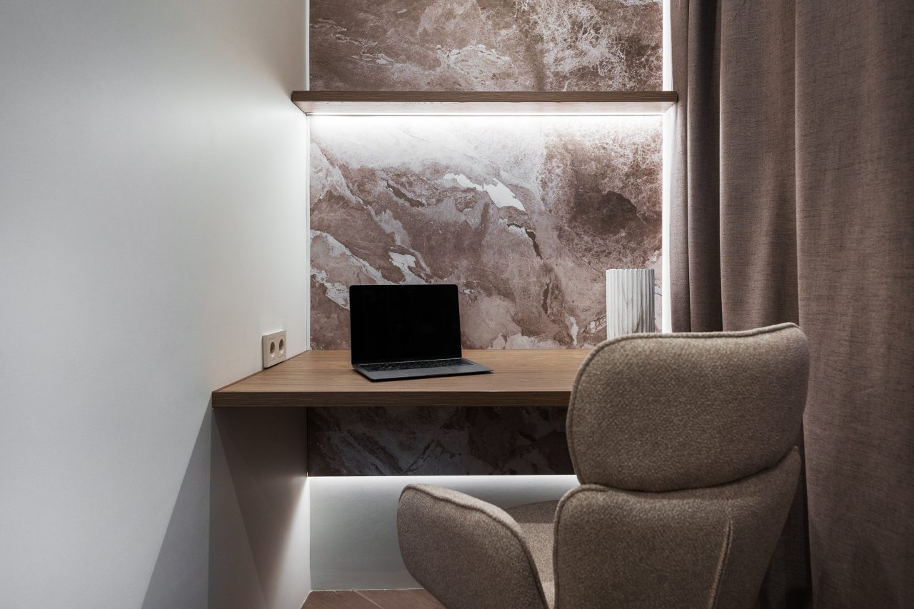 Трёхместный и более (Янтарь), Апартаменты Lux с террасой в центре Москвы