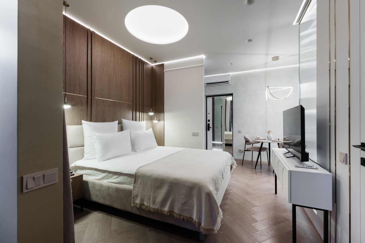 Трёхместный и более (Янтарь), Апартаменты Lux с террасой в центре Москвы