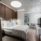 Трёхместный и более (Янтарь), Апартаменты Lux с террасой в центре Москвы