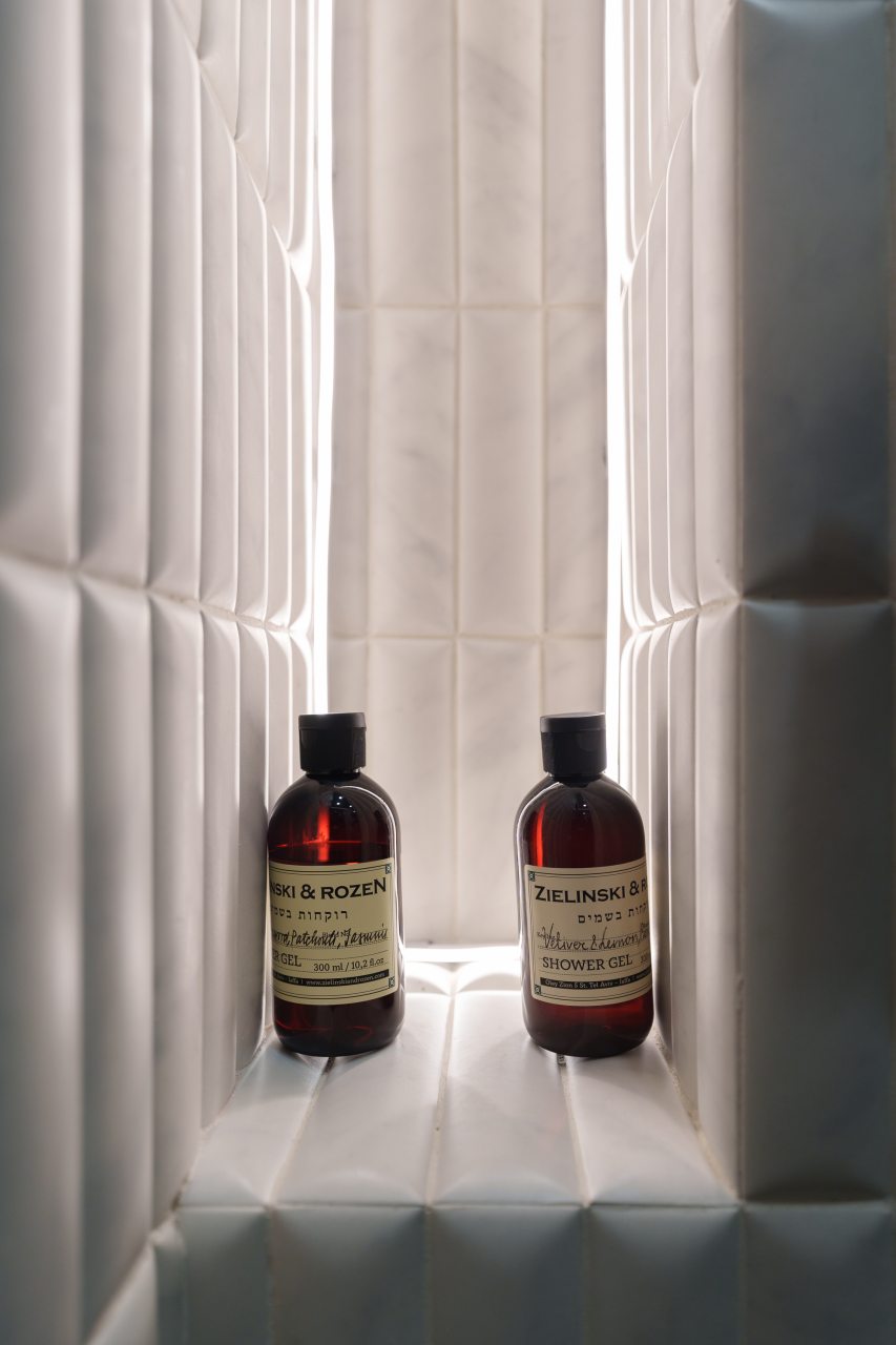 Трёхместный и более (Янтарь), Апартаменты Lux с террасой в центре Москвы