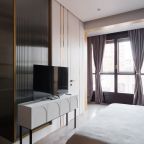 Трёхместный и более (Янтарь), Апартаменты Lux с террасой в центре Москвы