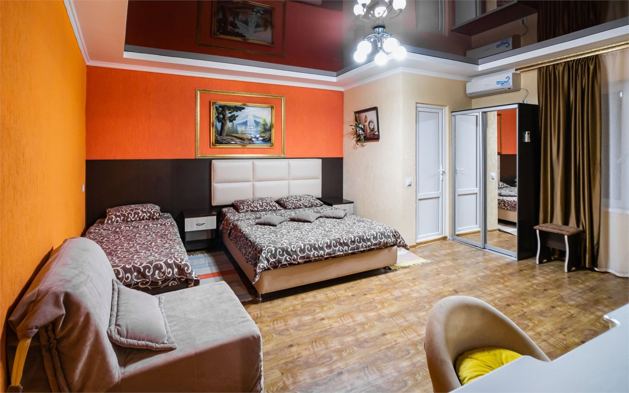 Люкс (KING SIZE 4+1 ( 2х комнатный) люкс), Отель Анютины Глазки