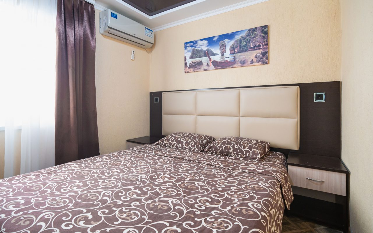 Люкс (FAMILY ROOM , 4 (2х комнатный)люкс), Отель Анютины Глазки