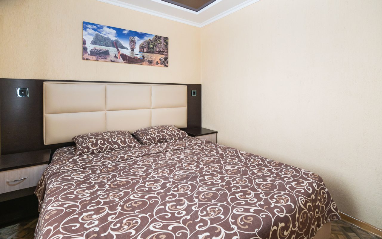 Люкс (FAMILY ROOM , 4 (2х комнатный)люкс), Отель Анютины Глазки