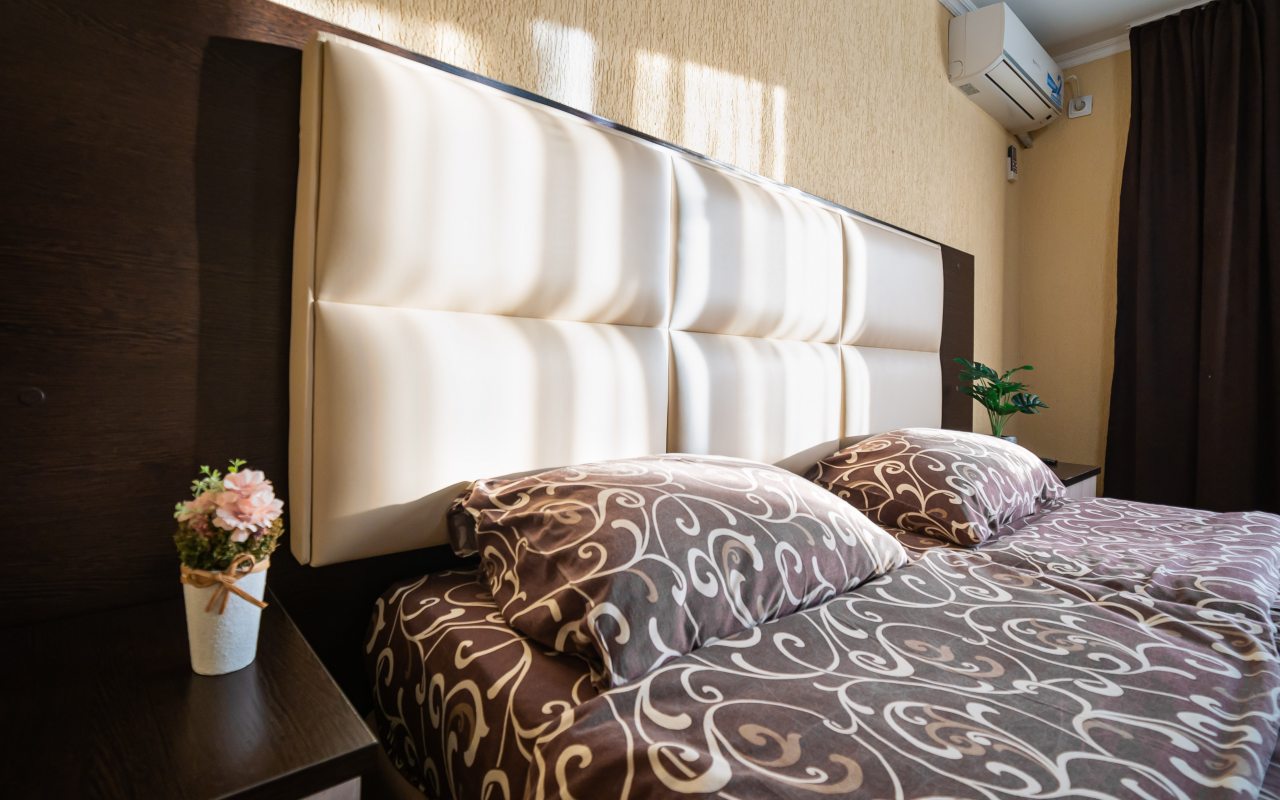 Люкс (FAMILY ROOM , 4 (2х комнатный)люкс), Отель Анютины Глазки