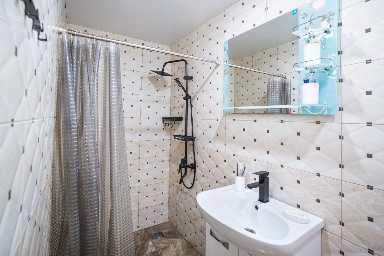 Люкс (FAMILY ROOM , 4 (2х комнатный)люкс), Отель Анютины Глазки