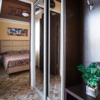Люкс (FAMILY ROOM , 4 (2х комнатный)люкс), Отель Анютины Глазки