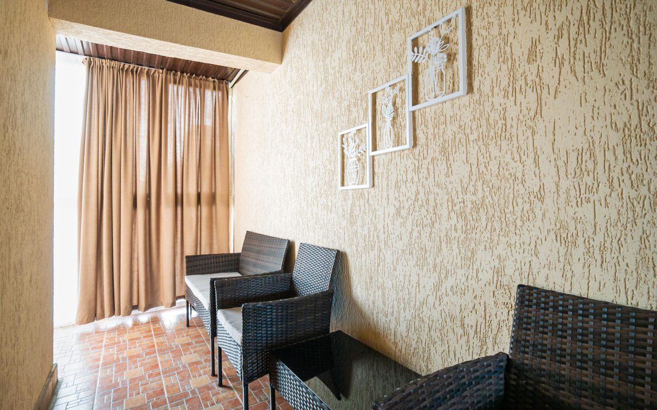Люкс (FAMILY ROOM , 4 (2х комнатный)люкс), Отель Анютины Глазки