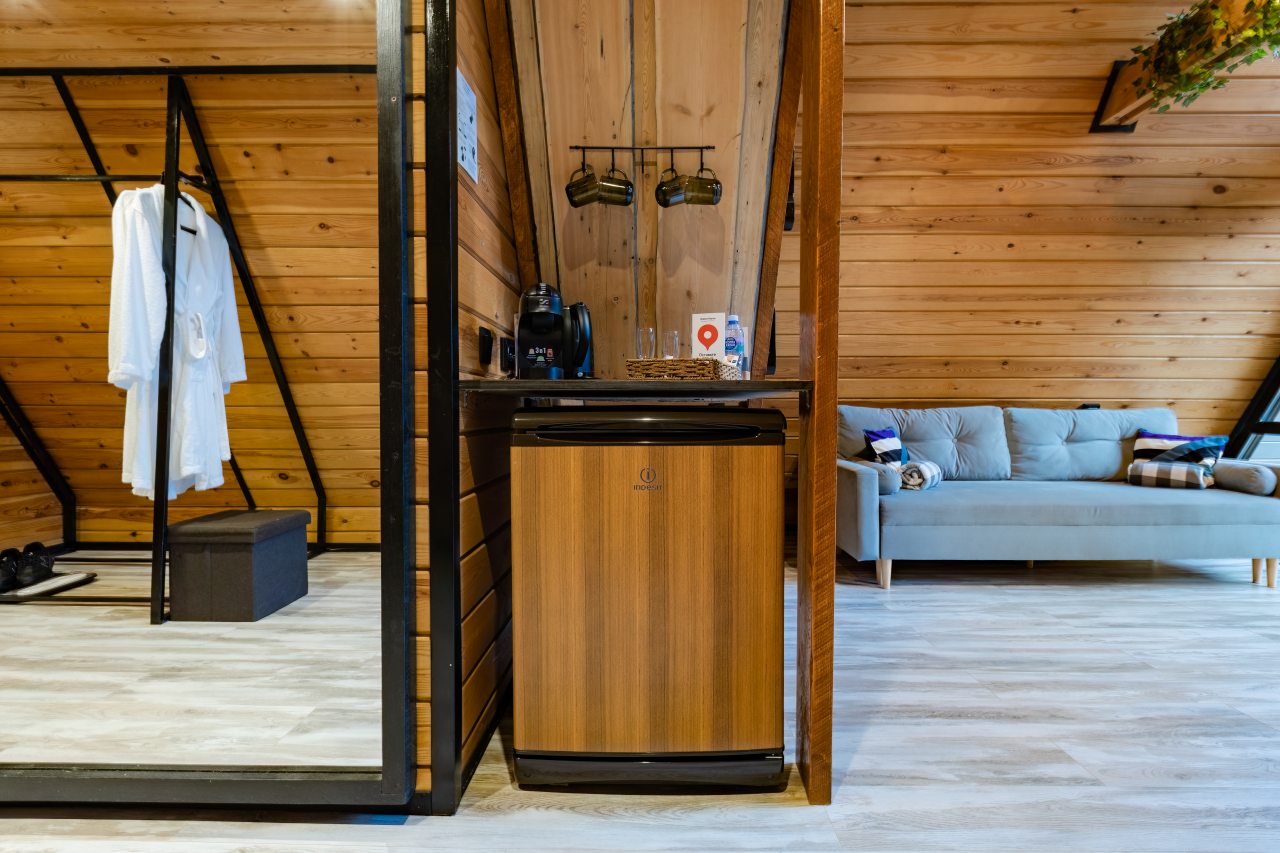 Коттедж (A-frame), Спа-отель Дворцы