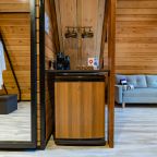 Коттедж (A-frame), Спа-отель Дворцы