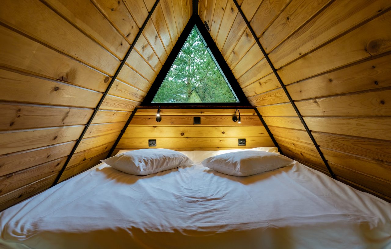 Коттедж (A-frame), Спа-отель Дворцы