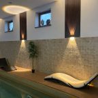 Бассейн, Отель О,Тепло