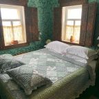 Трёхместный и более (Улучшенный стандарт с раздельными кроватями), Отель Дом купчихи Ершовой