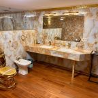 Люкс (Двухэтажный CAESAR), Отель Malakhovka palace