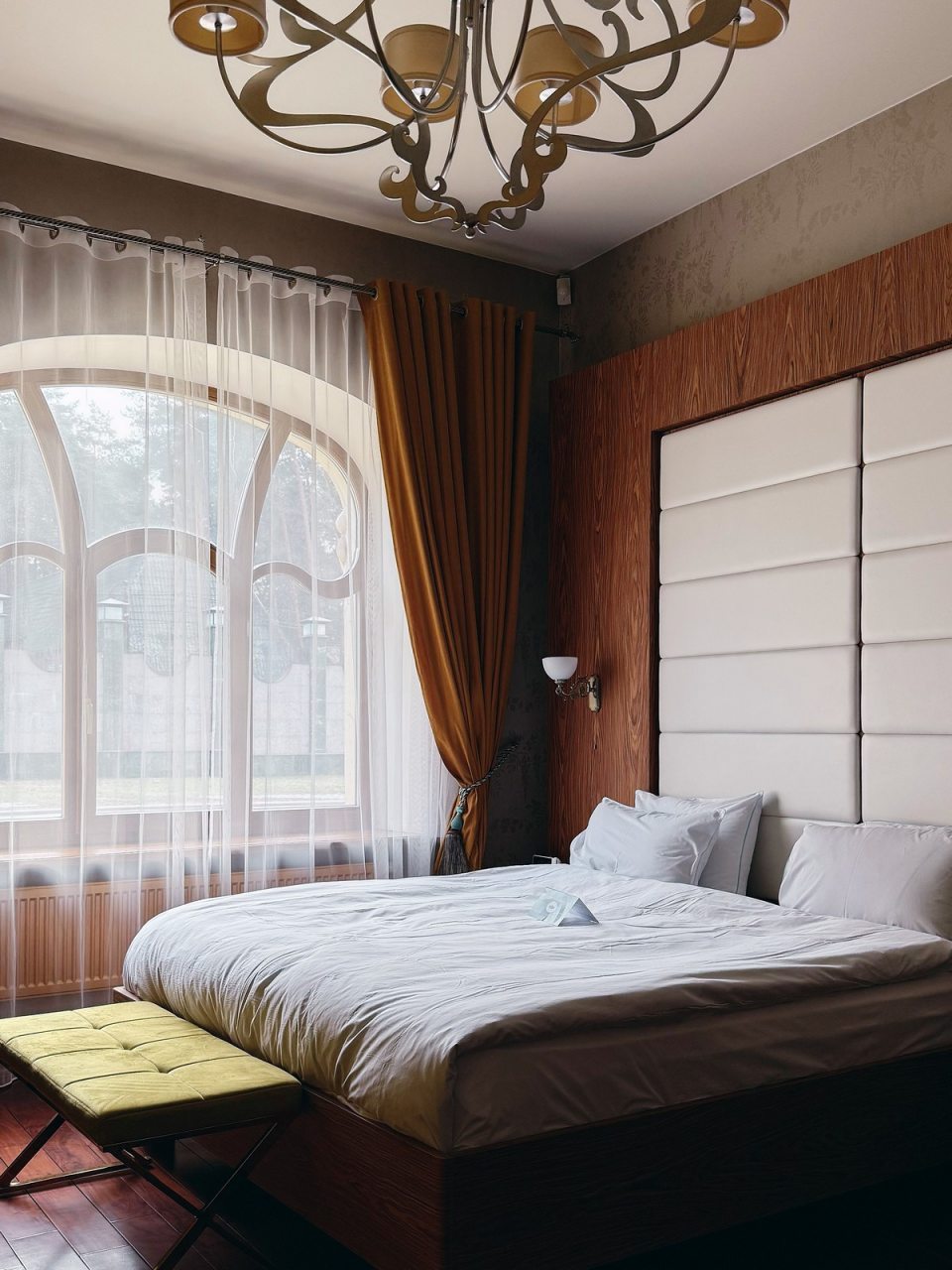 Полулюкс (NARCISO), Отель Malakhovka palace