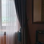 Полулюкс (NARCISO), Отель Malakhovka palace