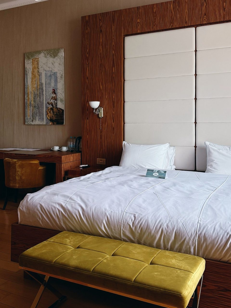 Полулюкс (HERMES), Отель Malakhovka palace