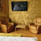 Полулюкс (HERMES), Отель Malakhovka palace