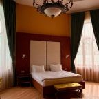 Полулюкс (FELICITA), Отель Malakhovka palace