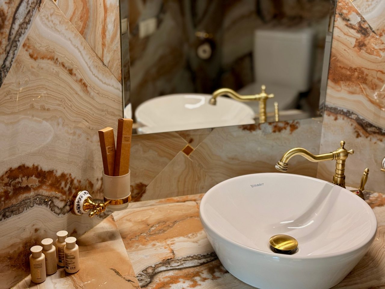 Полулюкс (FELICITA), Отель Malakhovka palace