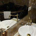 Полулюкс (FELICITA), Отель Malakhovka palace