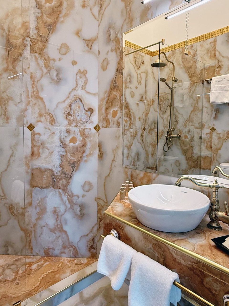 Полулюкс (DOLCE VITA с балконом), Отель Malakhovka palace