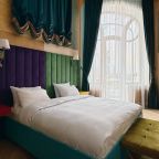 Полулюкс (ROMEO с балконом), Отель Malakhovka palace