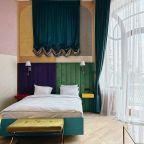 Полулюкс (ROMEO с балконом), Отель Malakhovka palace