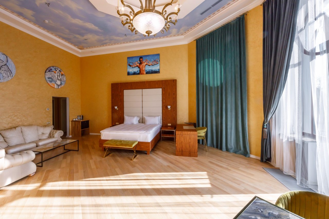 Полулюкс (BELISSIMA с балконом), Отель Malakhovka palace