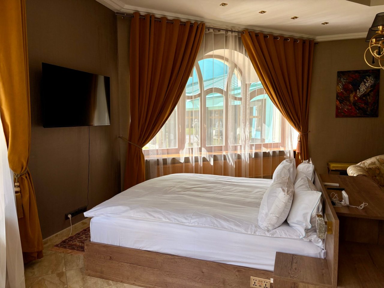 Апартаменты (DIONIS), Отель Malakhovka palace