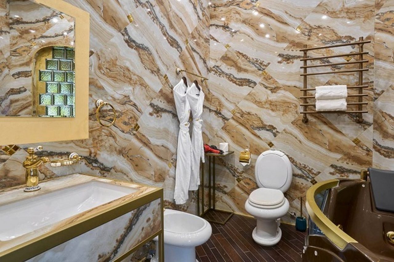 Апартаменты (DIONIS), Отель Malakhovka palace