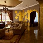 Апартаменты (DIONIS), Отель Malakhovka palace