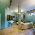 Сьюит (EDEN), Отель Malakhovka palace