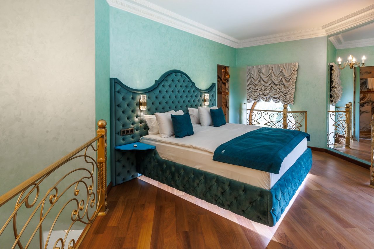 Сьюит (EDEN), Отель Malakhovka palace