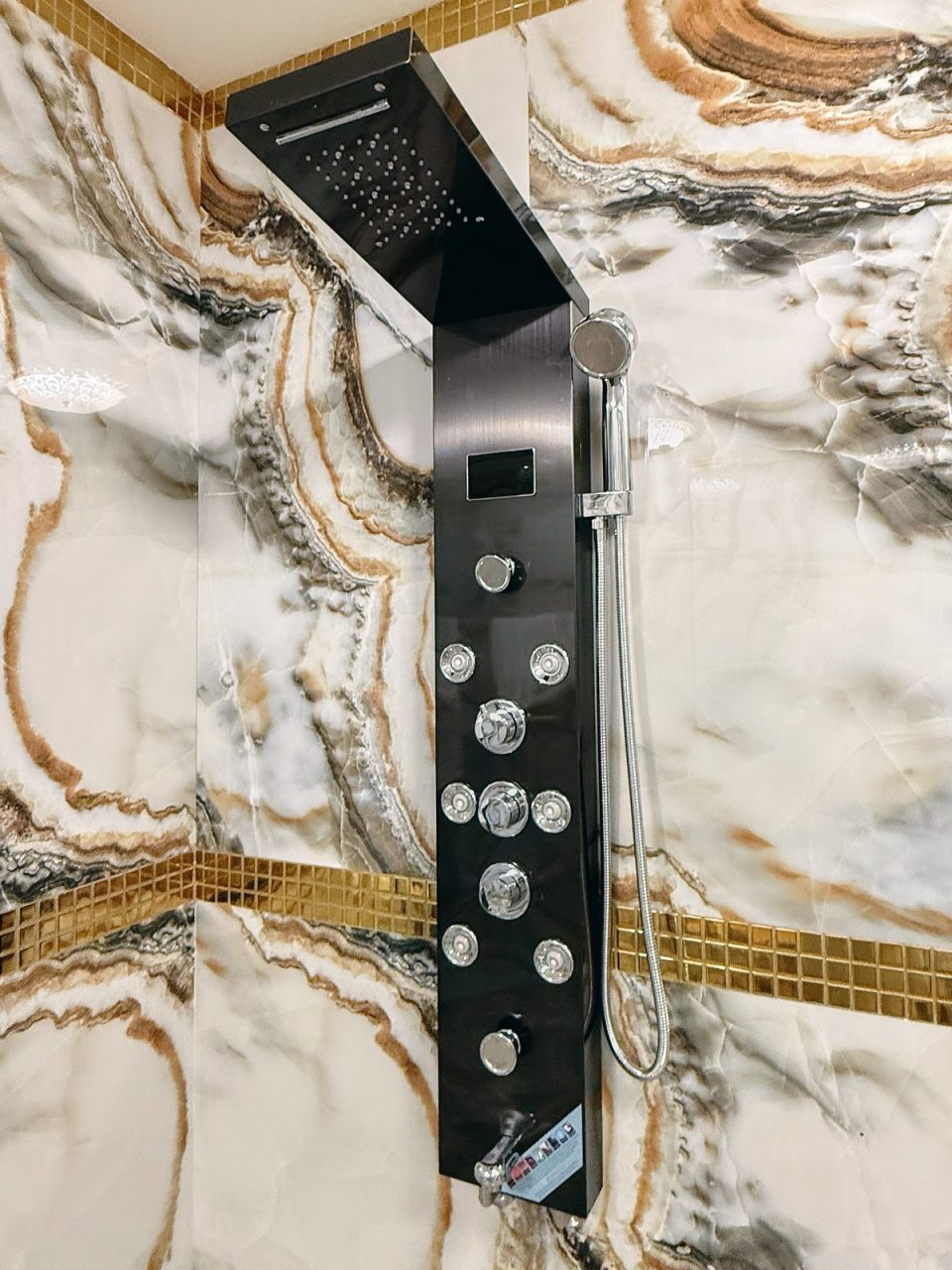 Сьюит (EDEN), Отель Malakhovka palace