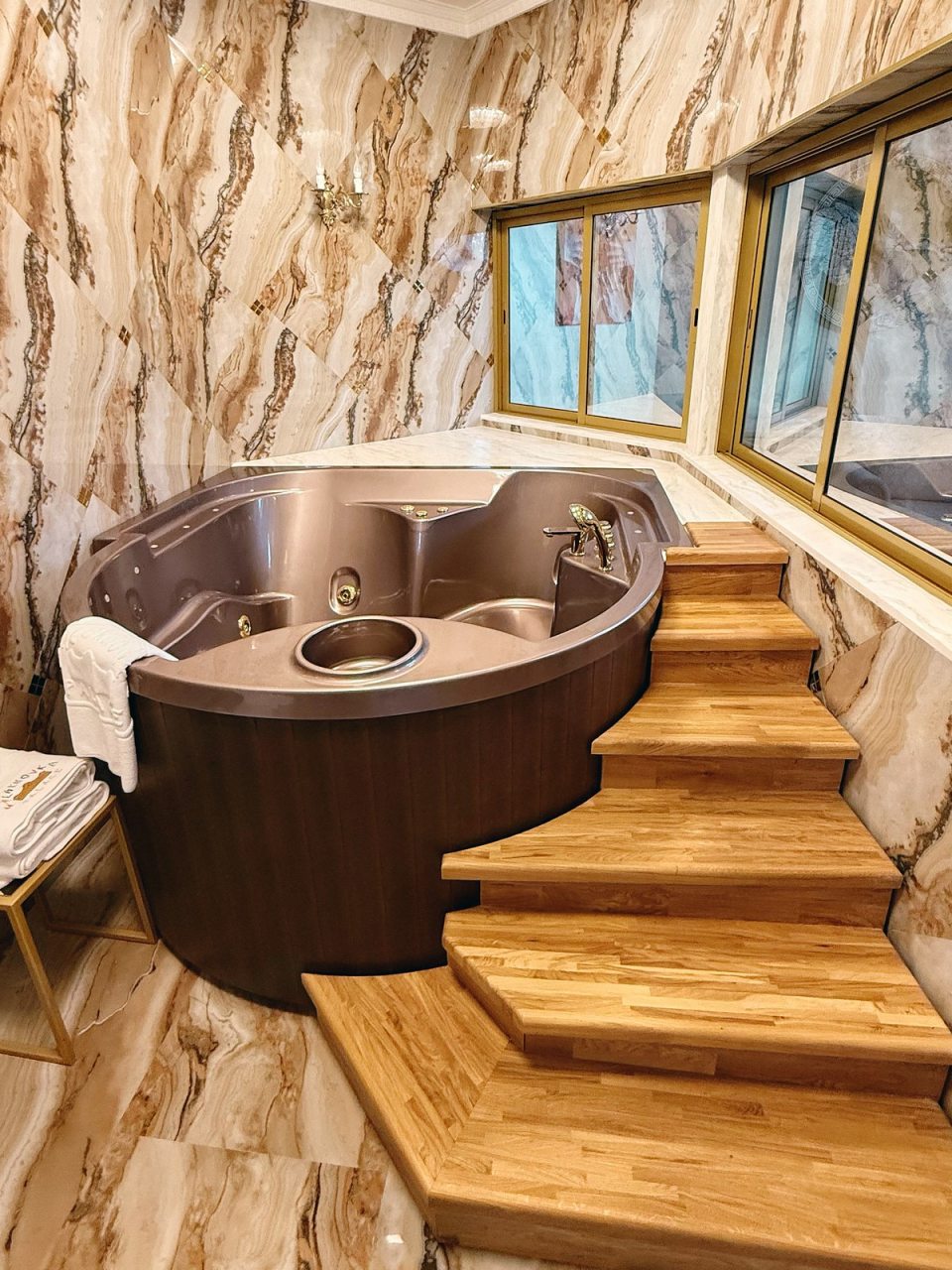 Сьюит (EDEN), Отель Malakhovka palace