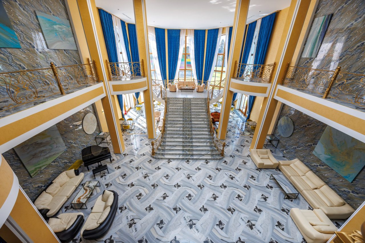 Сьюит (EDEN), Отель Malakhovka palace