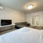 Апартаменты (Уютные двухкомнатные апартаменты на Скрыганова 4Д), Апартаменты Home Apart Скрыганова 4А