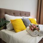 Двуспальная кровать - тахта с мягким топпером 140*200