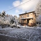 Территория около дома