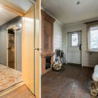 Дом (С 4 спальнями и баней), Коттедж С 4 спальнями и баней у озера Петровское