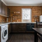 Дом (С 4 спальнями и баней), Коттедж С 4 спальнями и баней у озера Петровское