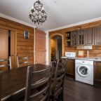 Дом (С 4 спальнями и баней), Коттедж С 4 спальнями и баней у озера Петровское