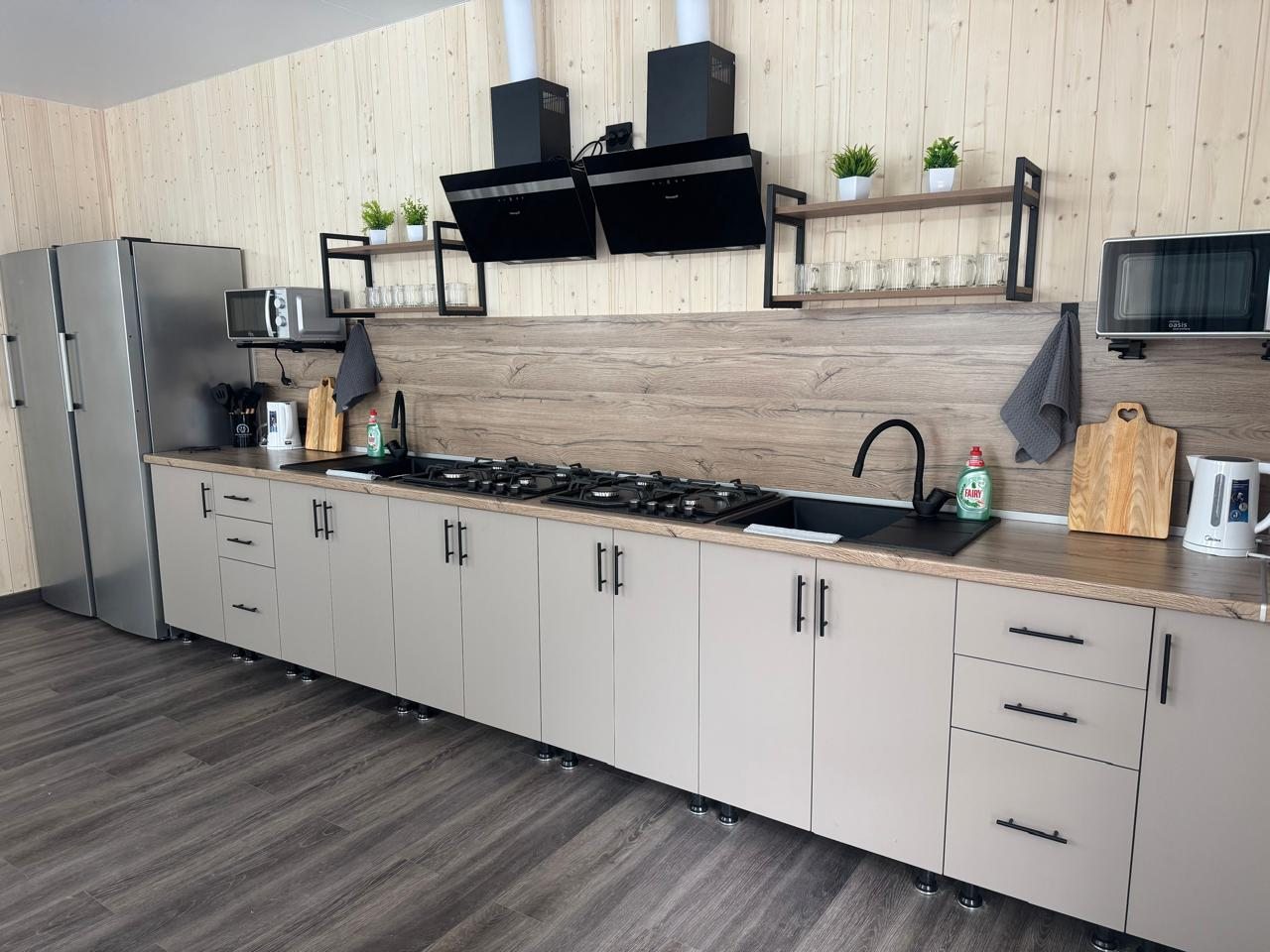 Кухня-столовая на 1-м этаже корпуса