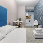 Апартаменты (LUX с двухспальной кроватью (№5)), Апартаменты VEDA Aparts Обводный 132