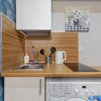 Апартаменты (LUX с двухспальной кроватью (№5)), Апартаменты VEDA Aparts Обводный 132