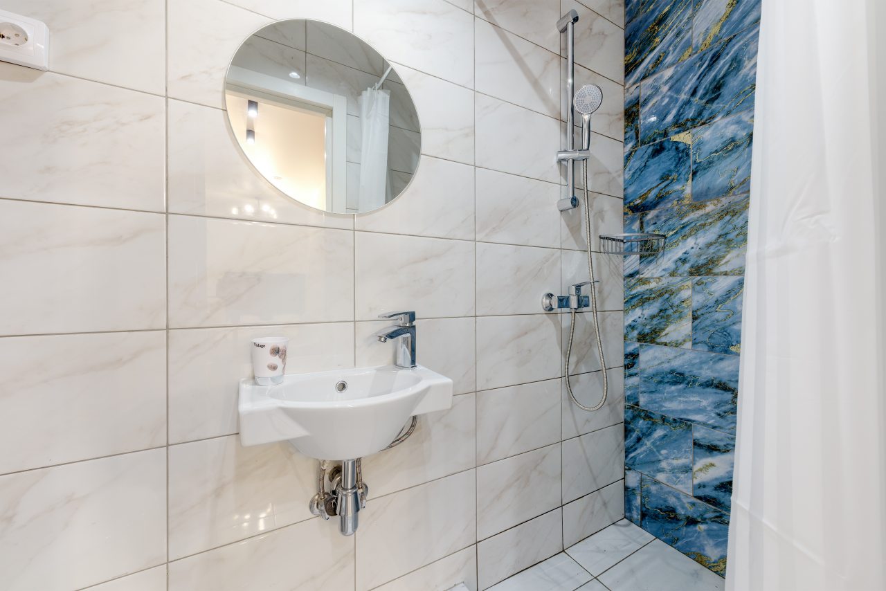 Апартаменты (С двухспальной кроватью (1)), Апартаменты VEDA Aparts Обводный 132