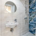 Апартаменты (С двухспальной кроватью (1)), Апартаменты VEDA Aparts Обводный 132