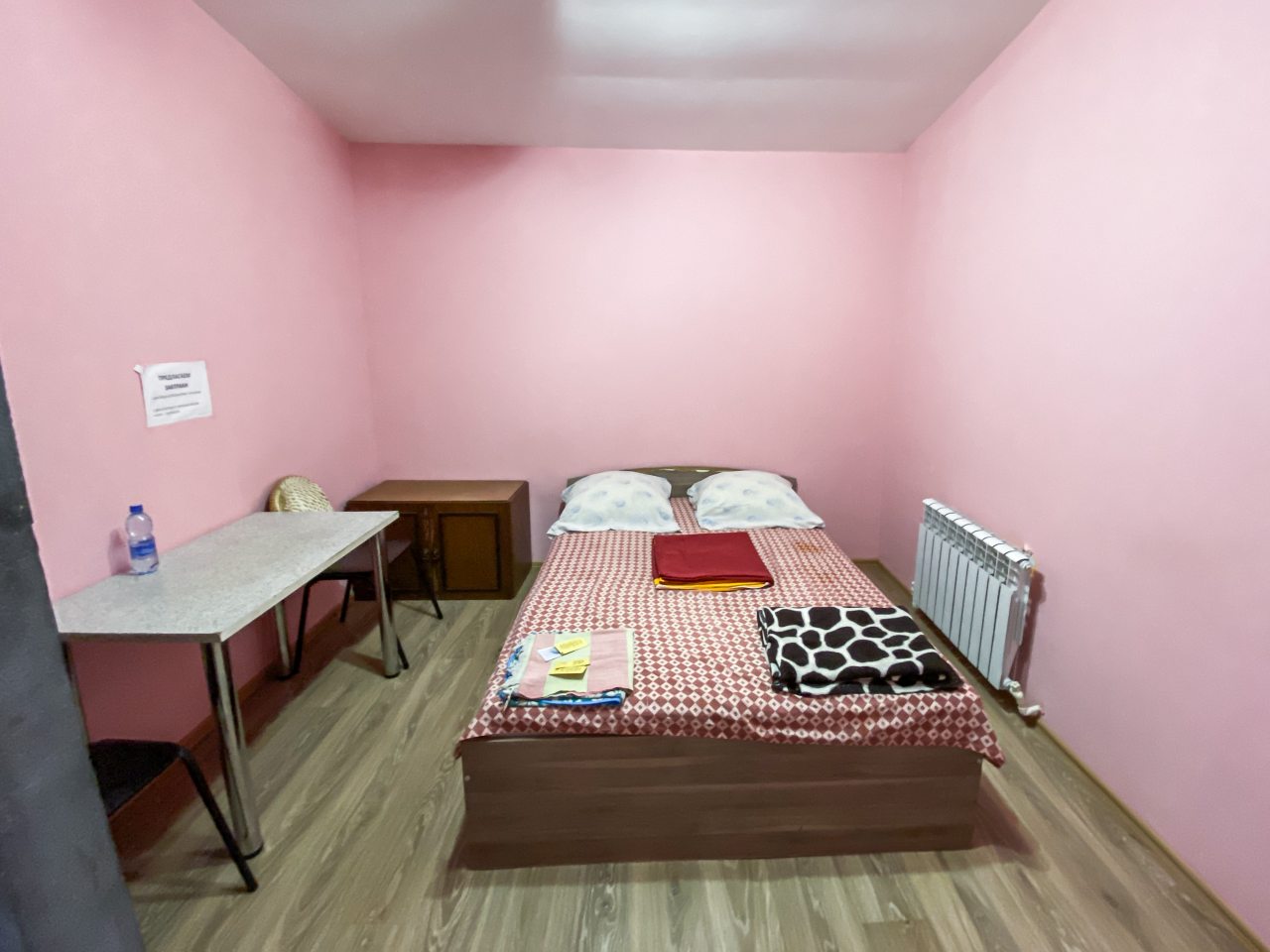 Двухместный (Двухместный номер с двухспальной кроватью (без окна)) гостиницы Барашки, Солнечногорск