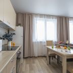 Апартаменты (На 12 этаже 141), Апартаменты TopHouse на Можжевеловой